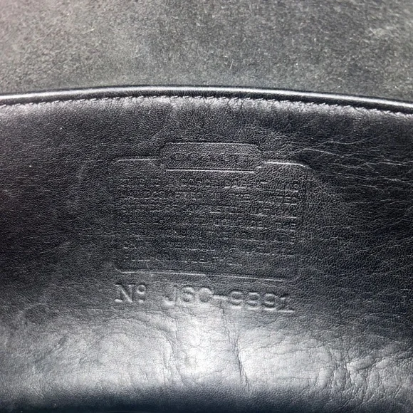 Authentic Vintage Coach Lunchbox Zip in Black #9991 - Picture 8 of 9